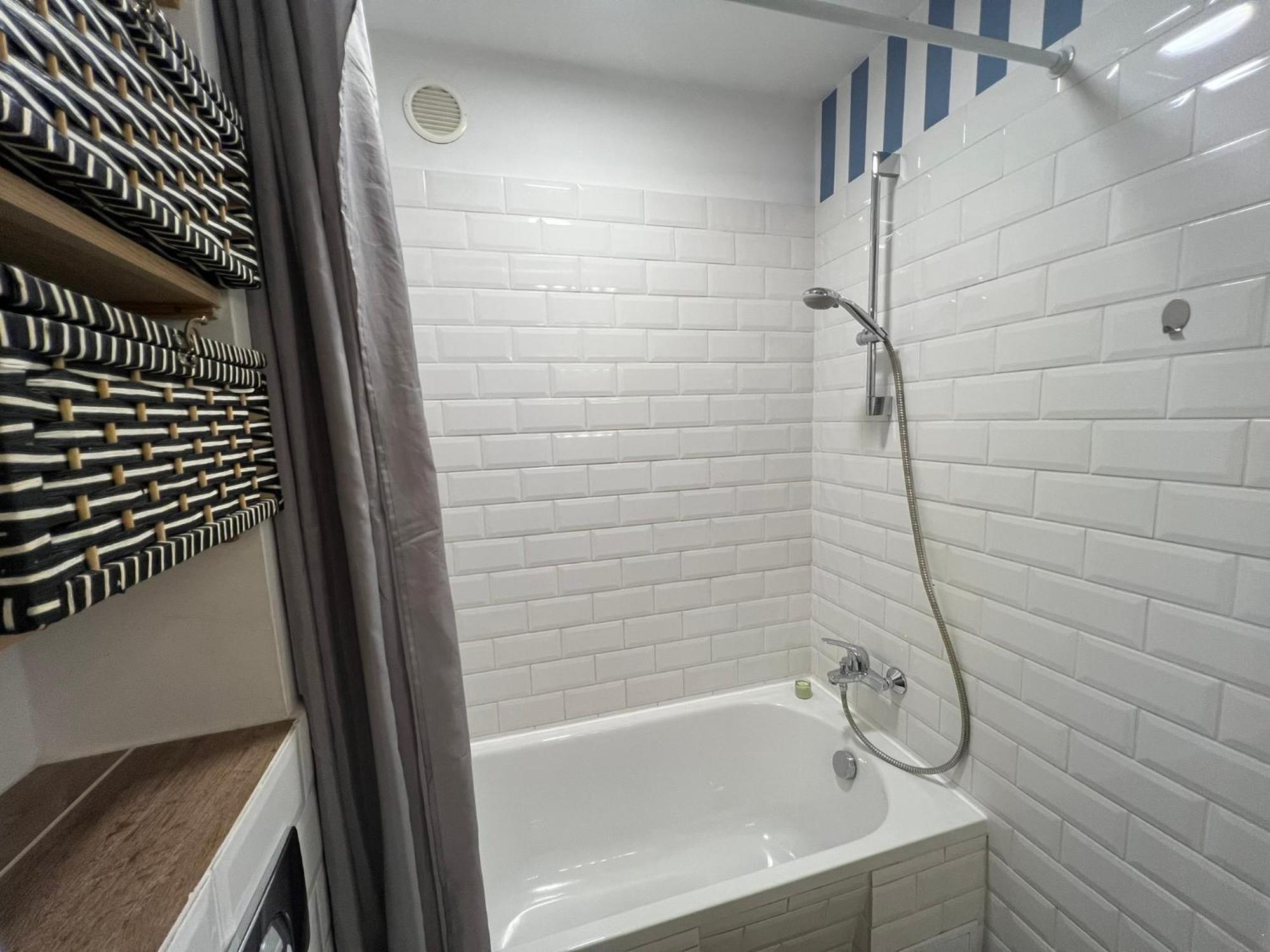 Golden House Apartment Вроцлав Екстериор снимка